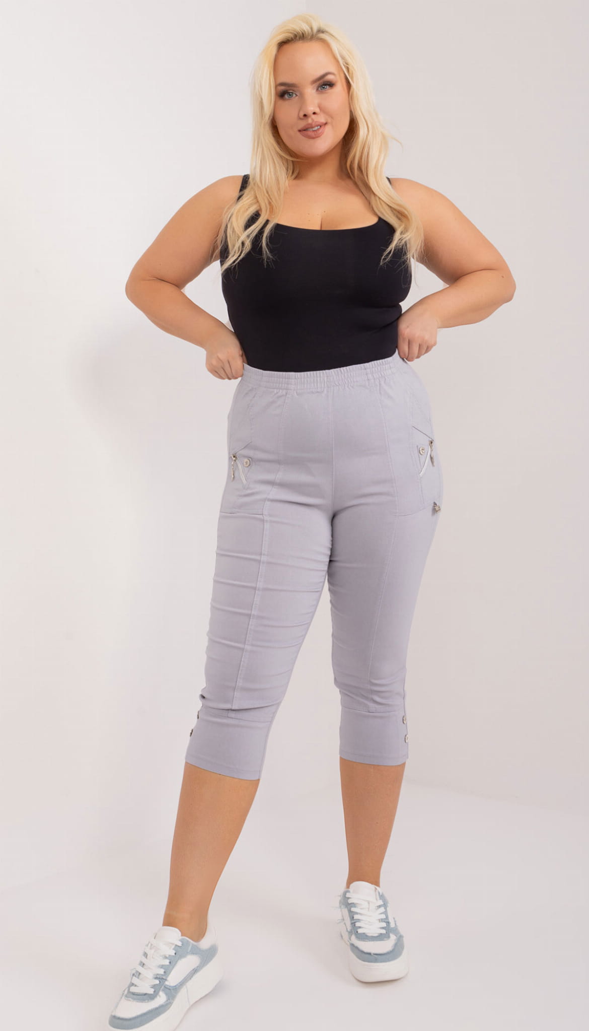 pol_pl_Hurt-Jasnoszare-dopasowane-spodnie-3-4-plus-size-406297_4 (1).jpg